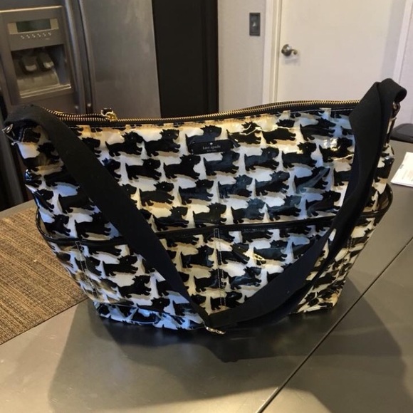 Kate Spade day cation diaper bag. - Picture 2 of 7